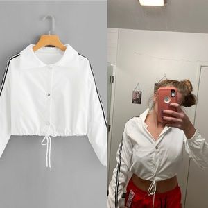 White long sleeve cropped jacket